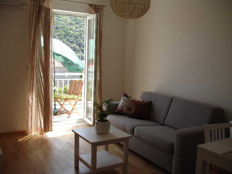 Apartments Silvija Mokošica Εξωτερικό φωτογραφία
